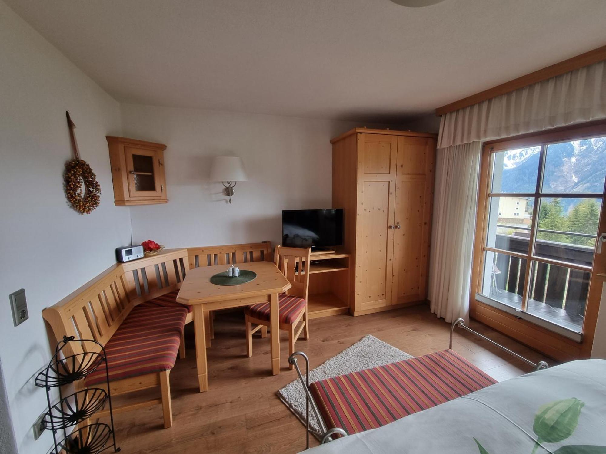Apartamento Haus Auer Jerzens Habitación foto